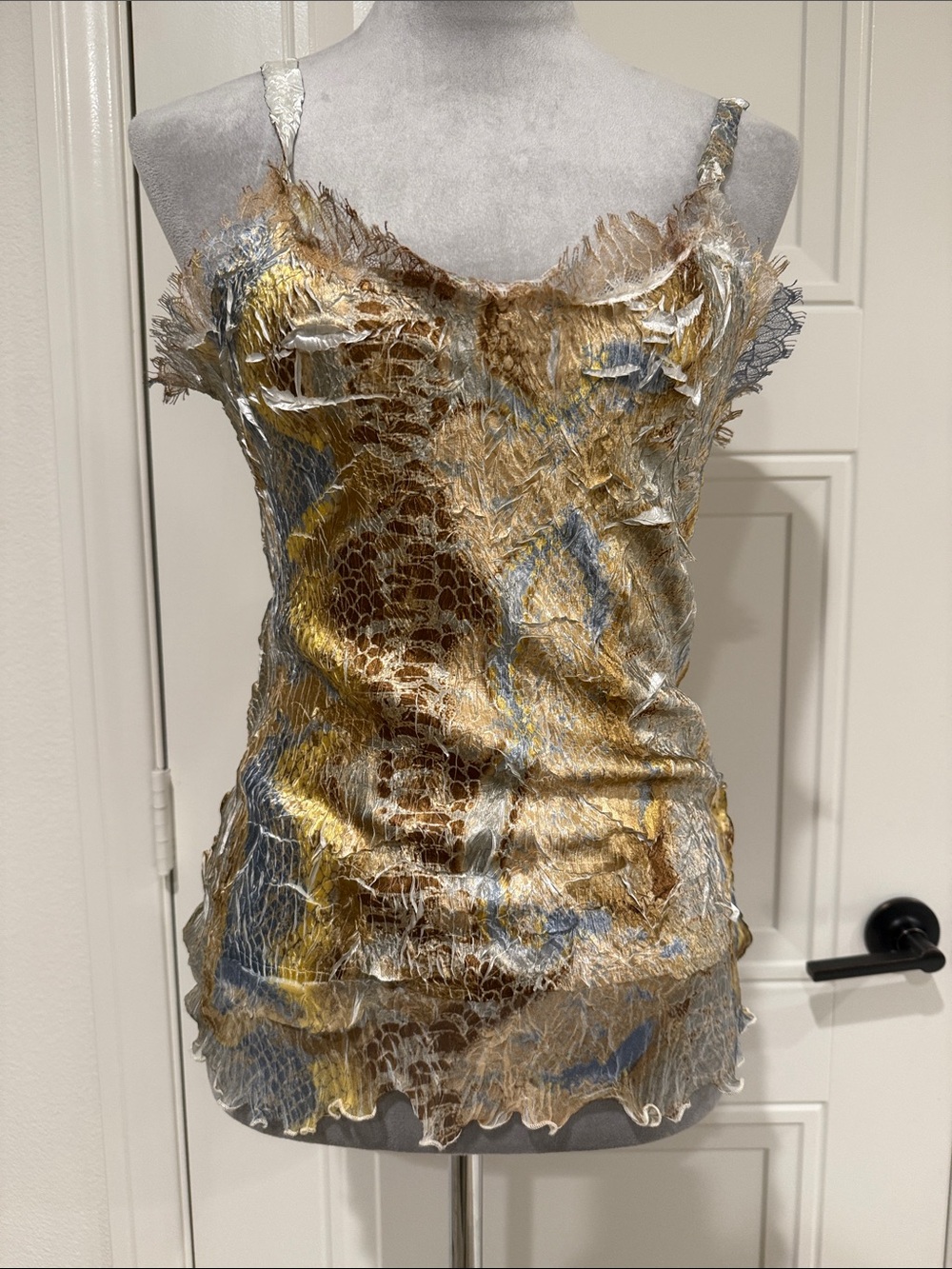 Komarov Gold Silver Blue Textured Lace Camisole